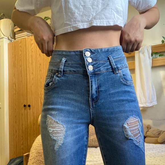 RIPPED SKINNY JEANS - Picture 16 of 16